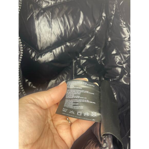 Bernardo Shiny Puffer Coat with Faux Fur Hood Women's Size L - Picture 3 of 5